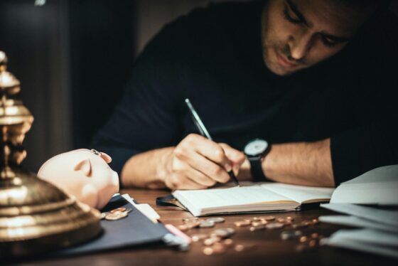 Escape Debt How to avoid debt